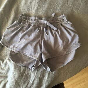 Lululemon hotty hot 2.5”